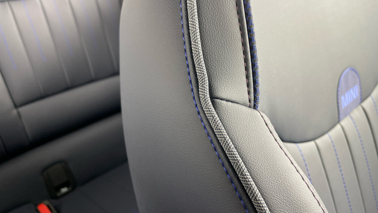 MINI Cooper 135kW E Exclusive [Level 1] 41kWh 3dr Auto Electric Hatchback